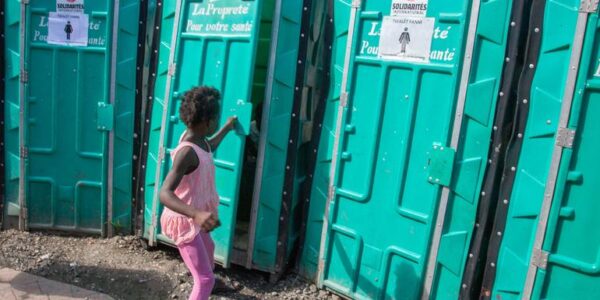 Children in Haiti are currently dealing with a combination of three major challenges: insecurity, malnutrition, and disease.