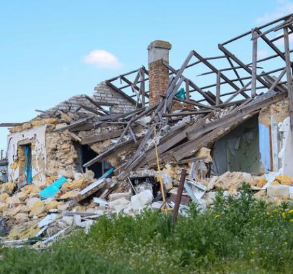 in eastern

The report uncovers increasing fatalities and violations of human rights in the eastern region of Ukraine.