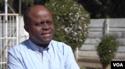 Economist Prosper Chitambara in Harere in October 2023 says there are more factors hurting the country's economy than just international sanctions. (Columbus Mavhunga/VOA)