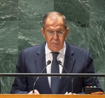 The Russian Foreign Minister criticizes the West for spreading a "empire of lies".