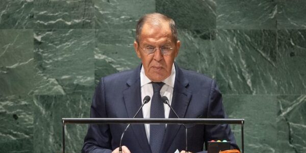 The Russian Foreign Minister criticizes the West for spreading a "empire of lies".