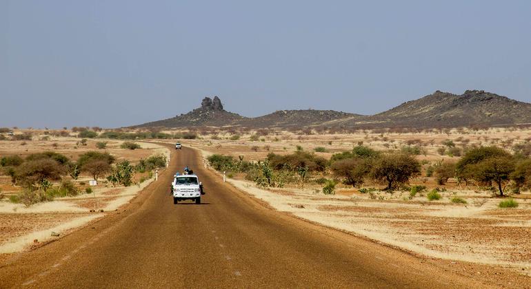The UN convoy successfully completed a dangerous 350 kilometer trip in Mali.