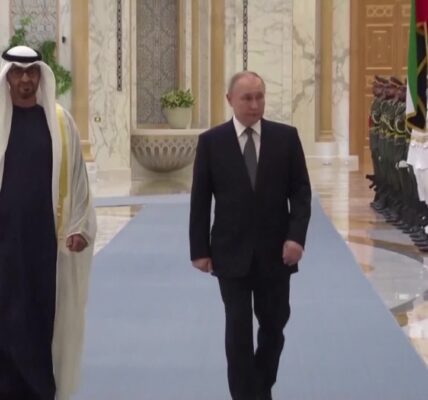 Putin's brief trip to Arab countries emphasizes his effort to overcome isolation.