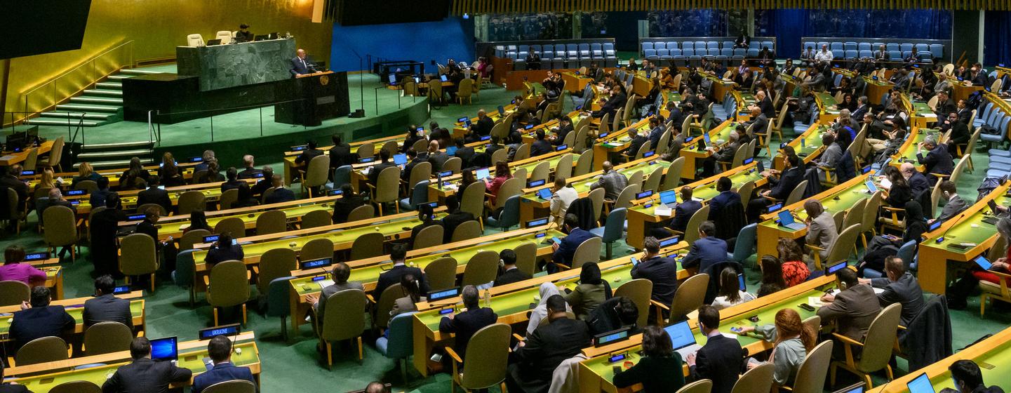 The United Nations General Assembly has voted with a significant majority in favor of an urgent humanitarian ceasefire during an emergency meeting.