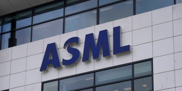 China's capital city, Beijing, disapproves of the Netherlands' decision to prevent the export of ASML technology to China.