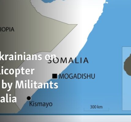 Militants in Somalia have seized a United Nations helicopter carrying four Ukrainian individuals.