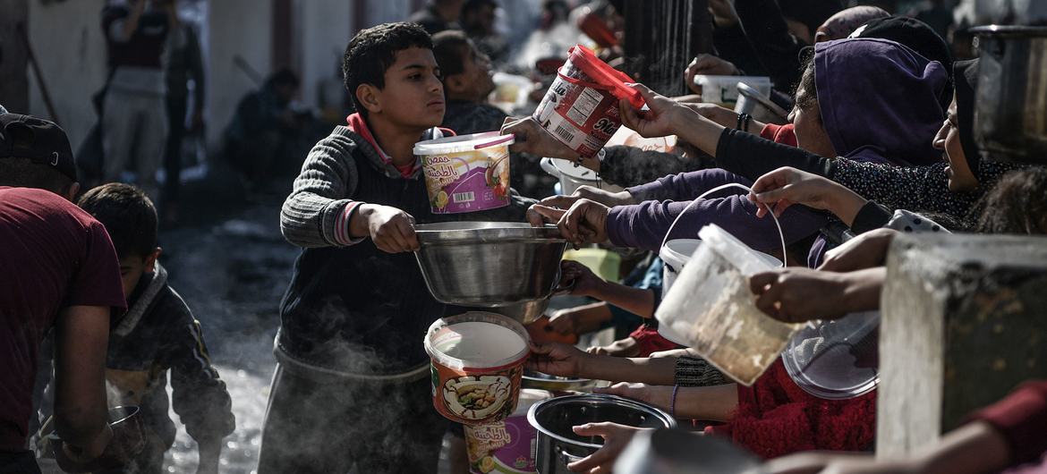 Obstacles in providing aid to Gaza persist, causing delays in crucial relief efforts.