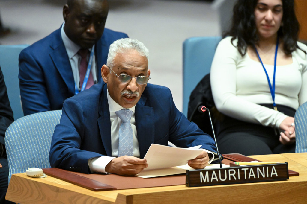 Ambassador Sidi Mohamed Laghdaf of Mauritania addresses the Security Council meeting on the situation in the Middle East, including the Palestinian question.
