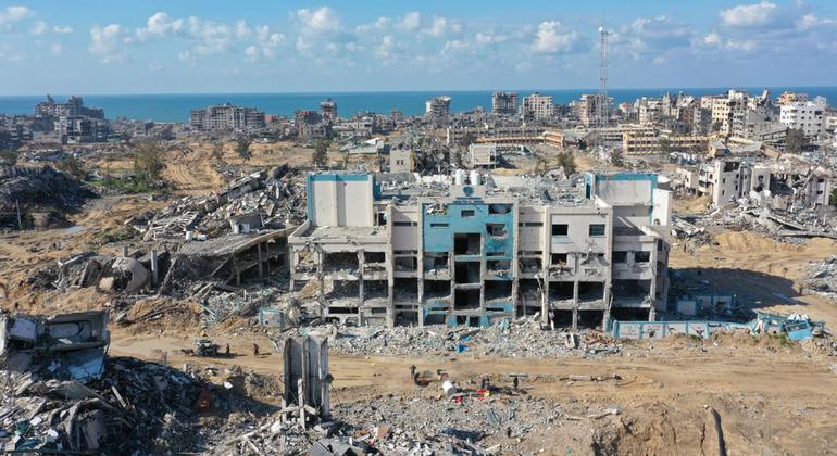 Gaza ‘buffer zone’ possible war crime: UN human rights chief