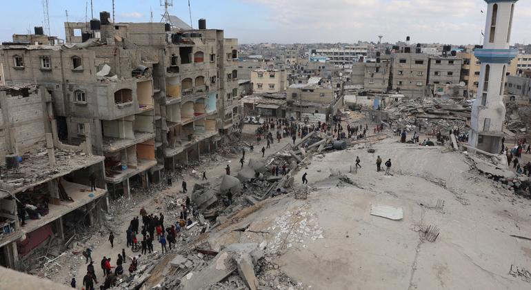 UN human rights chief says all sides involved in Gaza crisis could be guilty of war crimes.