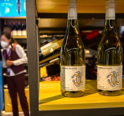 China Lifts Heavy Tariffs on Australian Wine as Ties Improve
