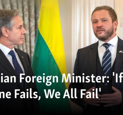 Estonian Foreign Minister: 'If Ukraine Fails, We All Fail'