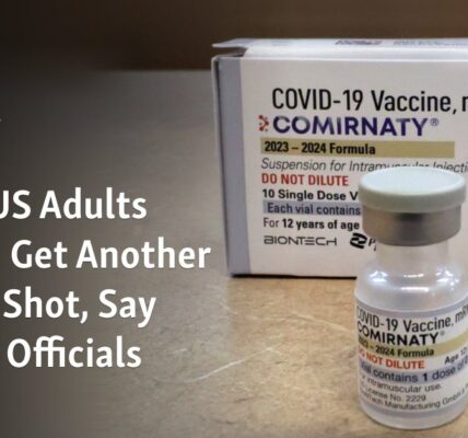 Health officials recommend that older adults in the United States should receive a second COVID-19 vaccine dose.