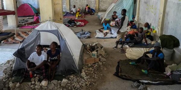 UN officials in Haiti are expressing concerns about the urgent need for aid as multiple crises continue to worsen.

"We are facing a critical situation in Haiti, with multiple crises which are all impacting the most vulnerable populations," declared UN officials. They emphasized the urgency of providing aid as the situation continues to deteriorate.


Officials from the United Nations in Haiti are warning that time is running out as a series of crises worsen and the need for aid becomes increasingly urgent. The vulnerable populations are being heavily impacted and the officials stressed the urgency of providing assistance as the situation continues to deteriorate.