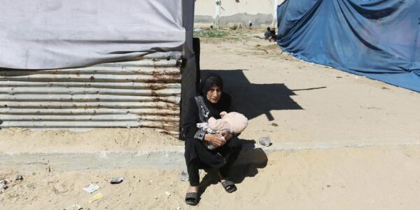 Gaza: Heatwave brings new misery and disease risk to Rafah