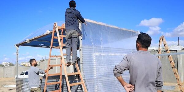 Gaza: As exodus from Rafah continues, UN urges reopening of aid lines