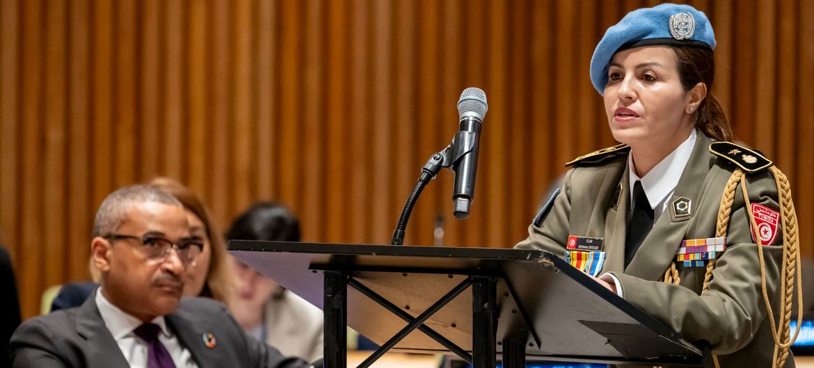 Major Ahlem Douzi, winner of the UN Trailblazer Award for Justice and Corrections Officers, addresses attendees at the award ceremony.