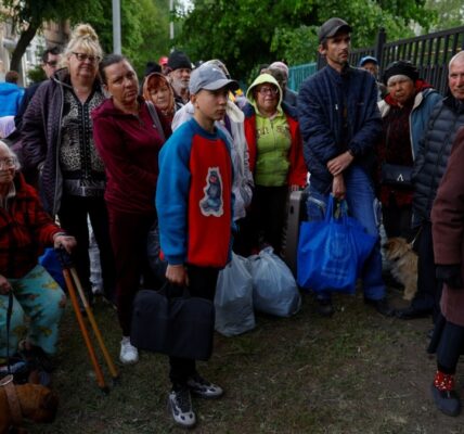 Plight of Ukrainian civilians grows as Russian forces step up attacks