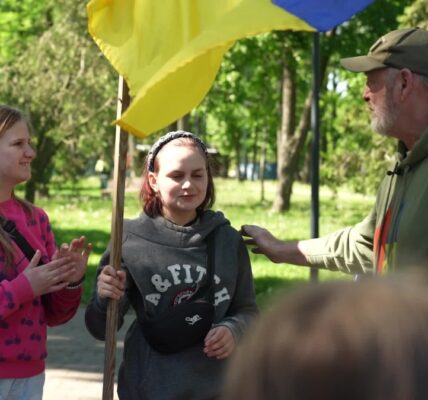 Canadian volunteer helps displaced Ukrainians from hard-hit areas