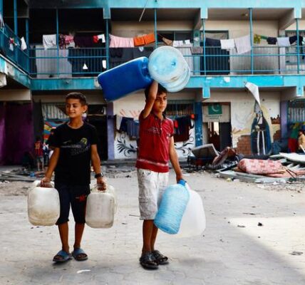 Gaza today: Scorching heat, visible signs of wasting and heavy fighting