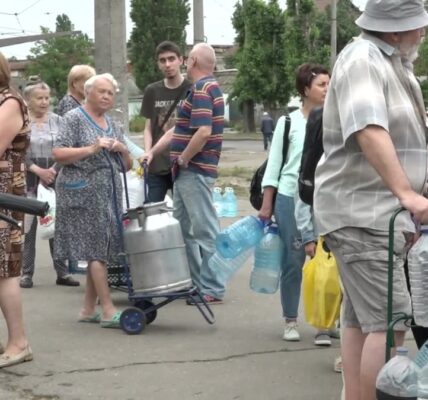 Half a million Ukrainians in frontline city of Mykolaiv suffer through 3rd year without clean water