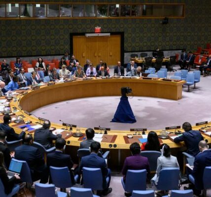 Top UN official calls for strict compliance with sanctions on DPR Korea