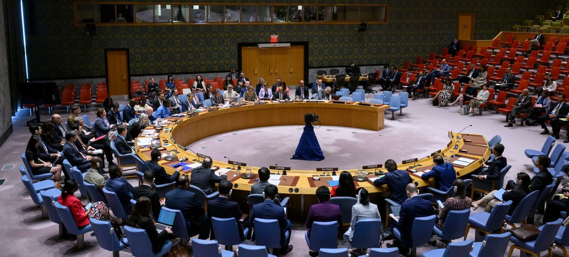 Top UN official calls for strict compliance with sanctions on DPR Korea