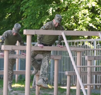 Ukraine’s military schools prep new generation of fighters