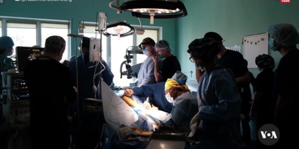 US reconstructive surgeons step up to help Ukrainian counterparts