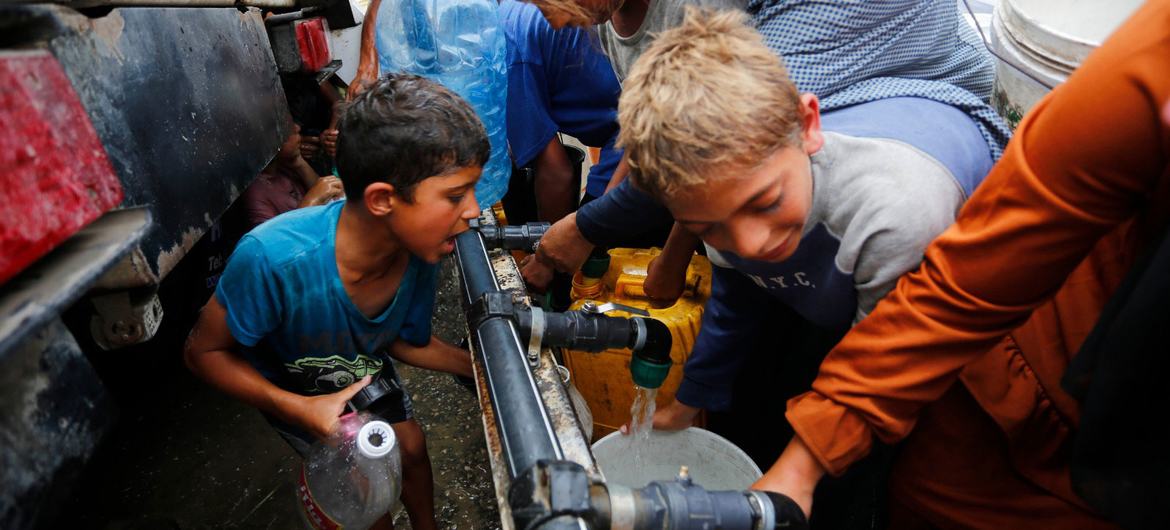 Gazans need polio vaccines amid ‘deathly cycle’ of hunger, heat and disease, say UN aid agencies