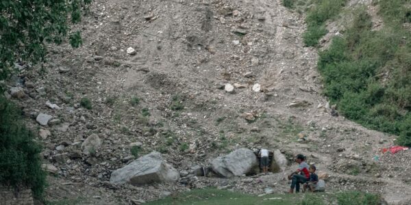 Torrential rains and floods in South Asia endanger millions of children, warns UNICEF