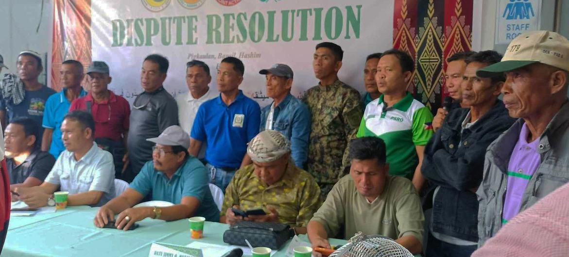 Families from Pikit in southwestern Mindanao agree to end a decades-long feud.