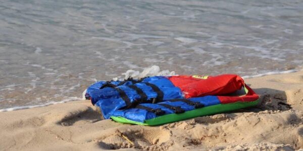 Migrant shipwreck leaves 21 more missing off coast of Lampedusa