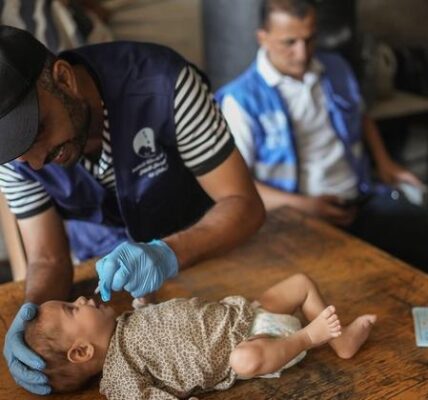 UN officials repeat calls for peace as Gaza polio vaccinations gets underway