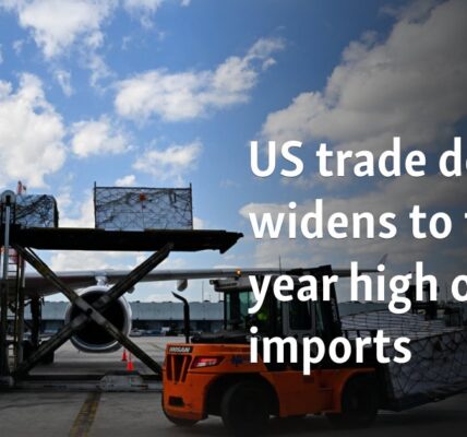 US trade deficit widens to two-year high on imports