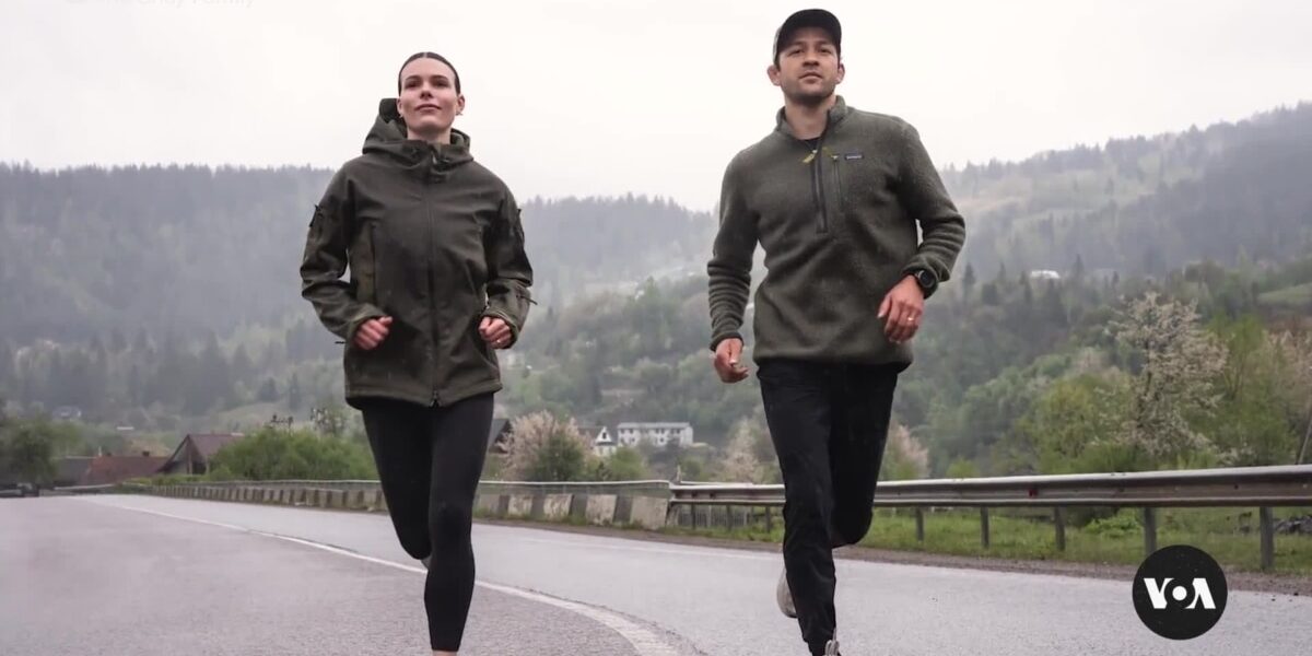 American couple runs across Ukraine to raise funds, help residents during war