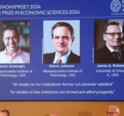 Nobel economics prize awarded for research into why countries succeed or fail