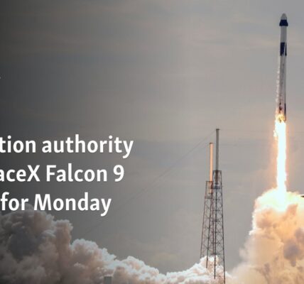 US aviation authority OKs SpaceX Falcon 9 vehicle for Monday flight