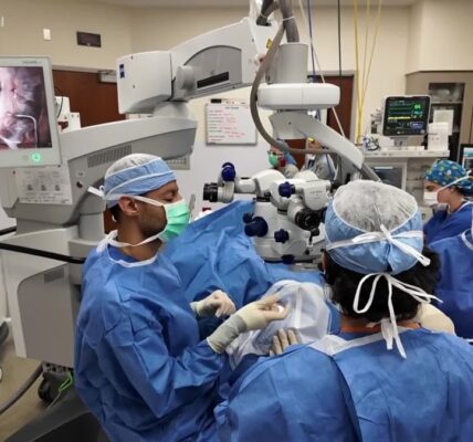 US hospital helps wounded Ukrainian soldiers regain eyesight