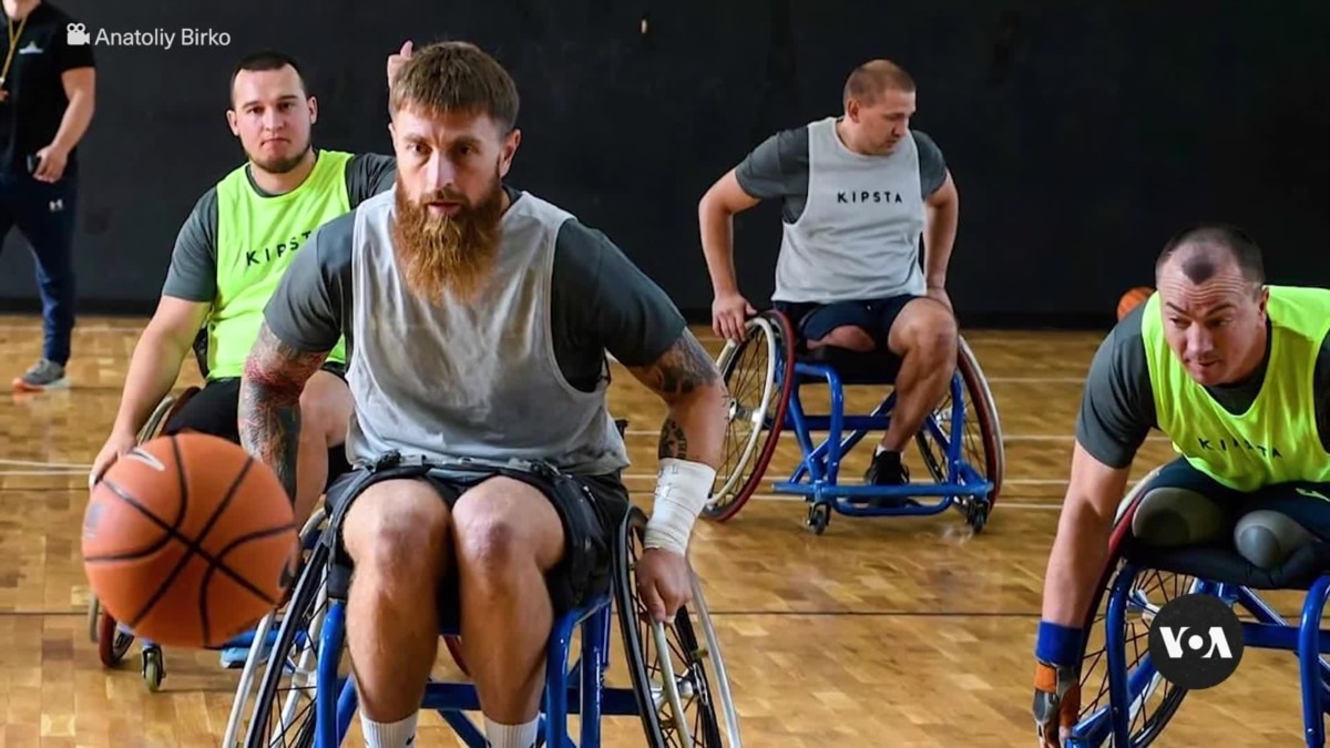 Wounded Ukrainian war vets train for wintry sports competition