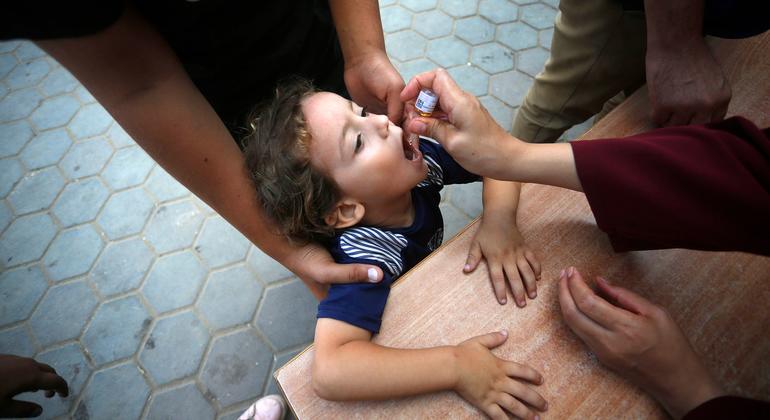 Gaza: Strike hits health centre as polio vaccine campaign resumes in ravaged north