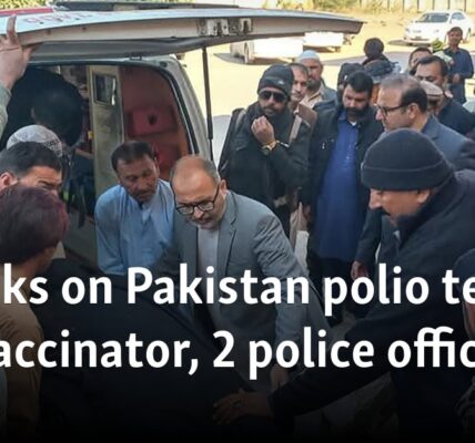 Attacks on Pakistan polio teams kill vaccinator, 2 police officers