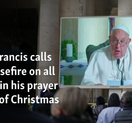 Pope Francis calls for ceasefire on all fronts in his prayer ahead of Christmas