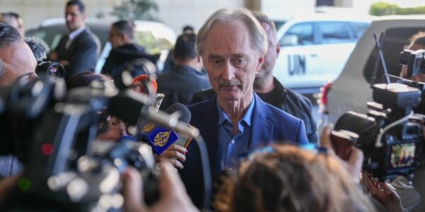 In Syria, top UN envoy highlights international backing for political transition