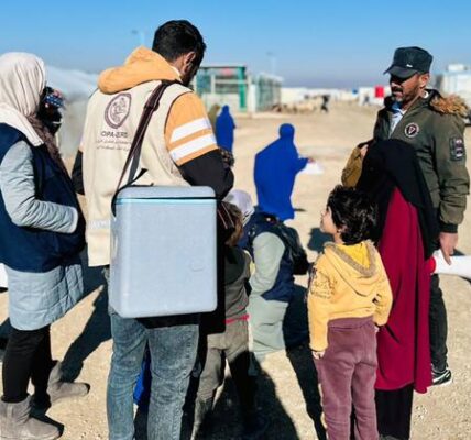 Syria: UN teams support cholera vaccination in northeastern camps