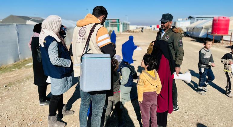 Syria: UN teams support cholera vaccination in northeastern camps