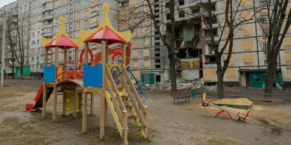 Ukraine: UNICEF alarmed over incessant attacks devastating young lives