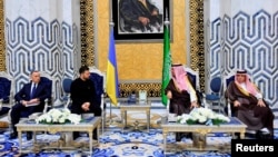 Rubio in Saudi Arabia for US-Ukraine talks, hopes to resolve Ukraine aid pause