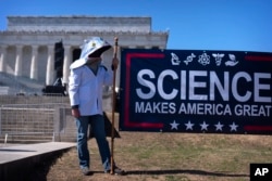 US researchers and doctors rally for science against Trump cuts